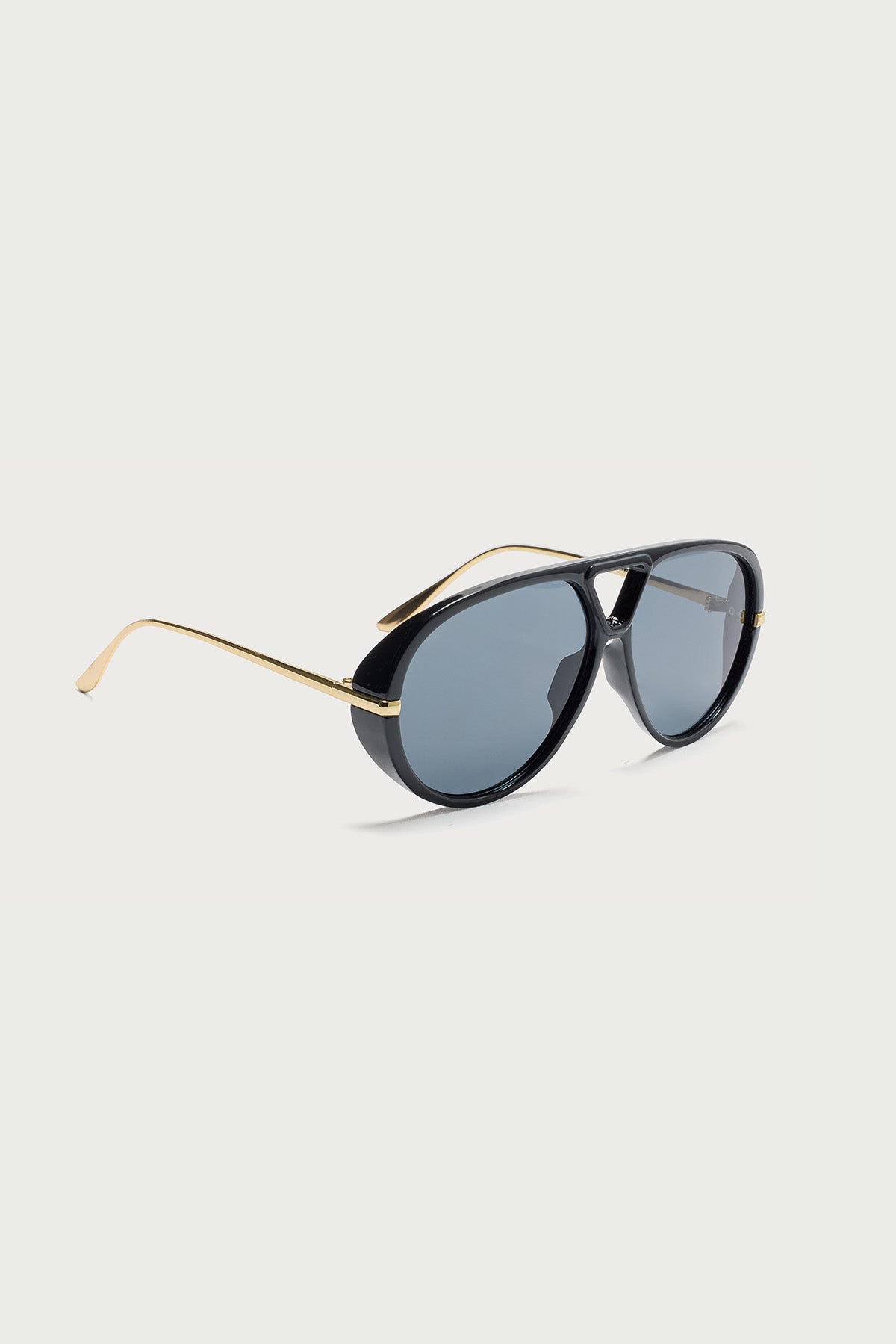 Raye Round Sunglasses - Image 3