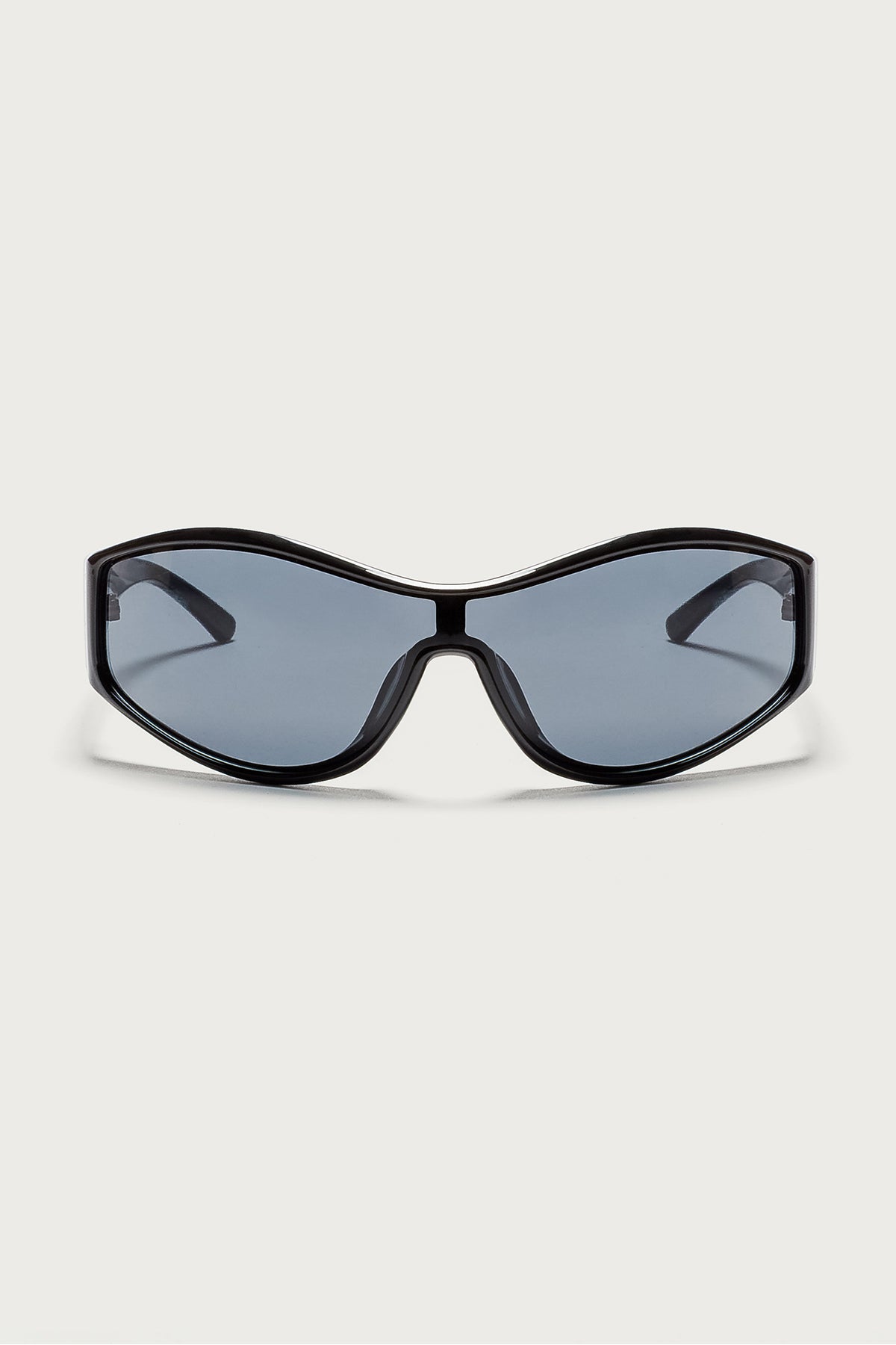 Curvy Round Sunglasses - Image 2
