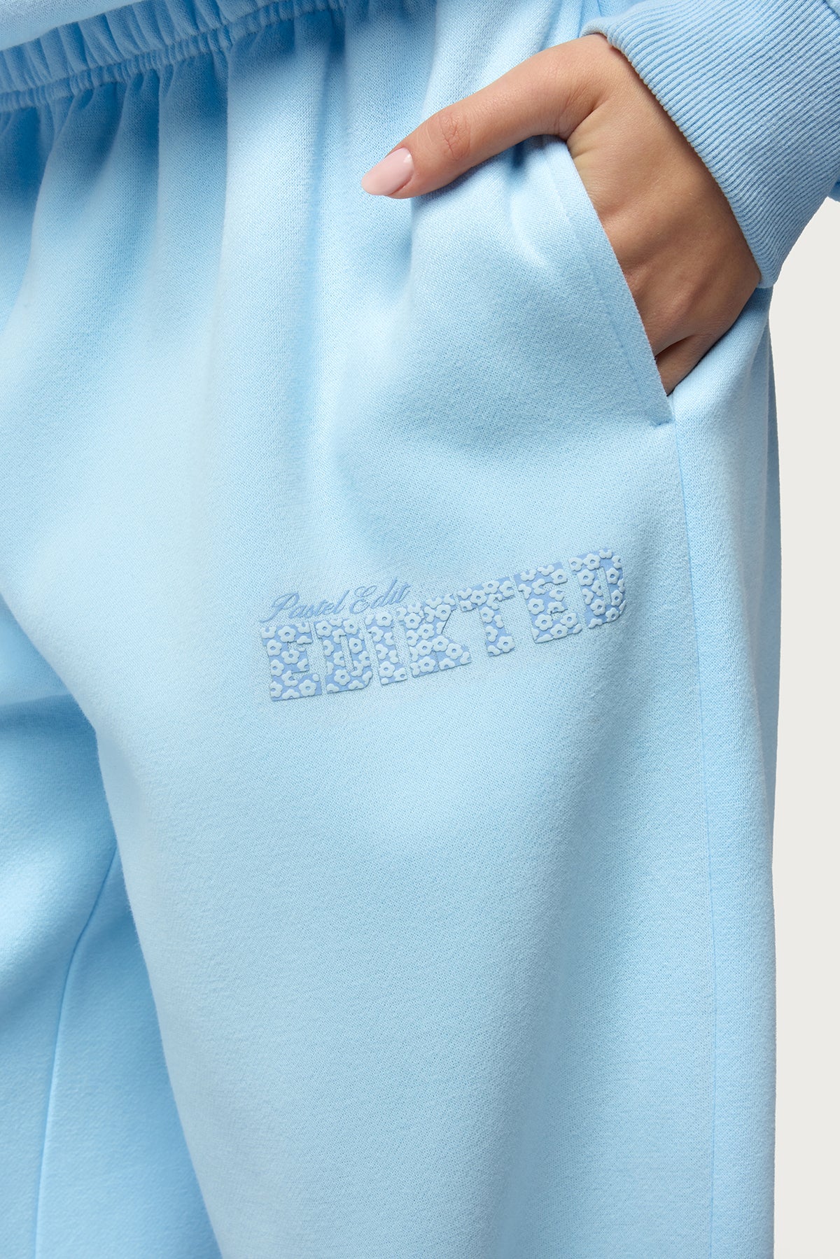 Pastel Edit Edikted Sweatpants - Image 3