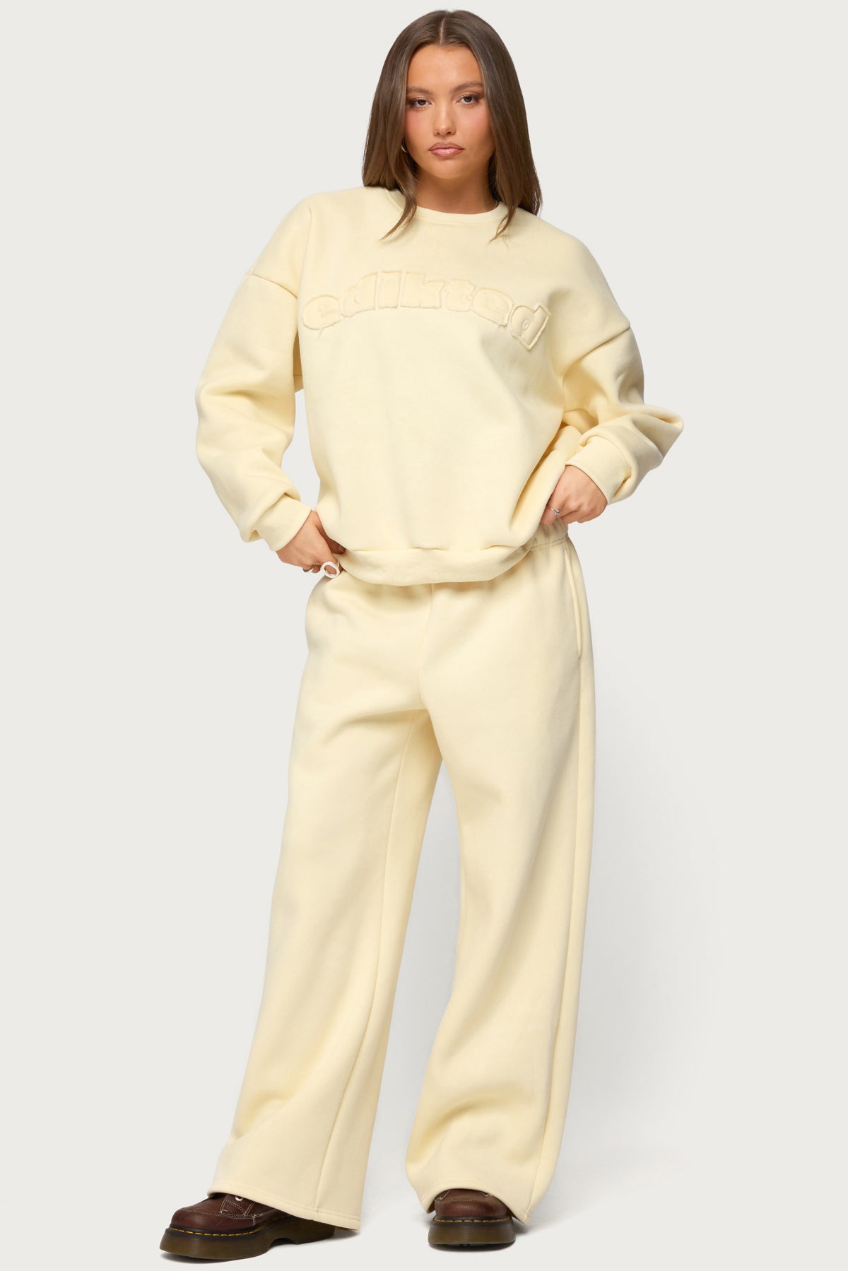 Jaylie Edikted Sweatshirt - Image 5
