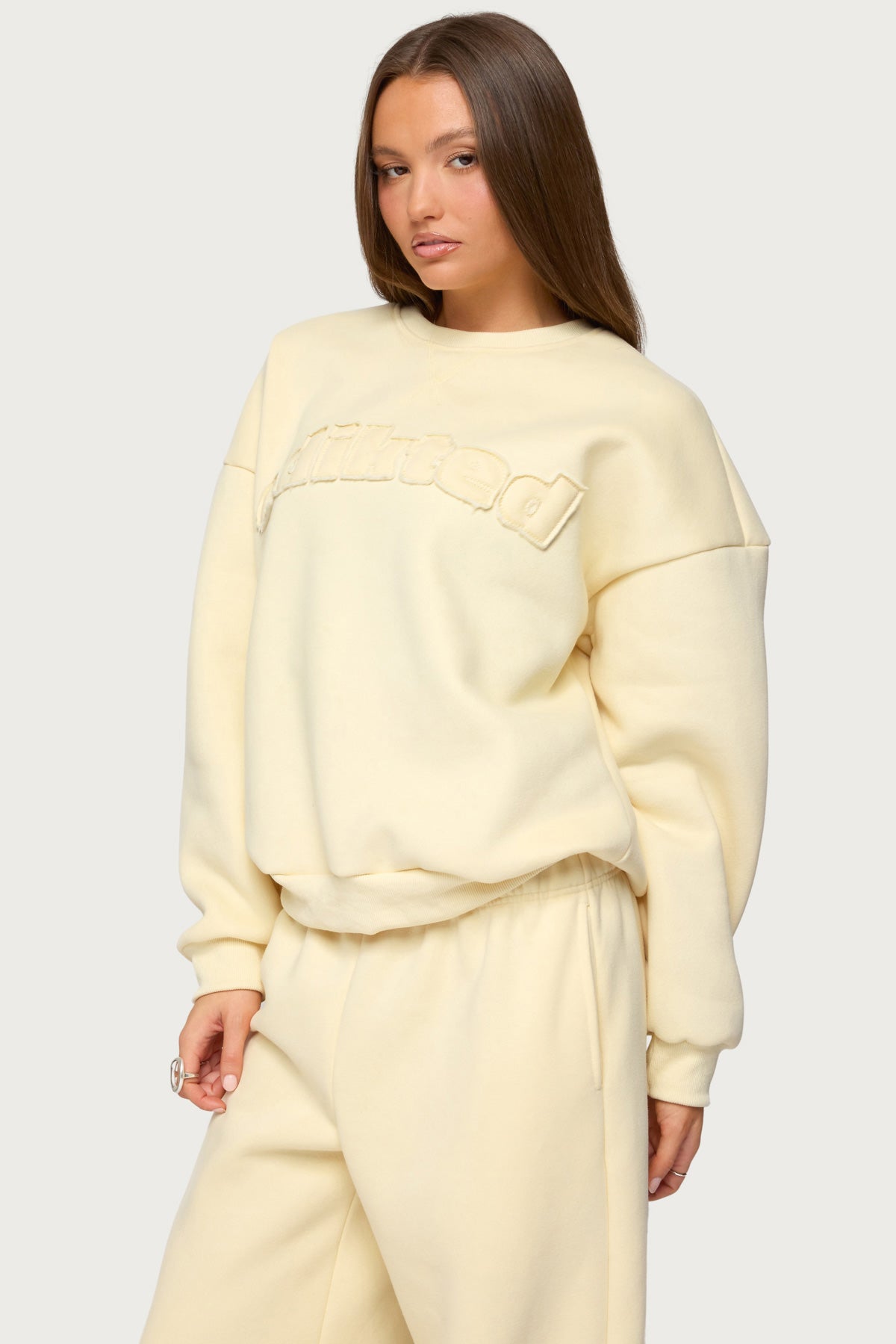 Jaylie Edikted Sweatshirt - Image 3