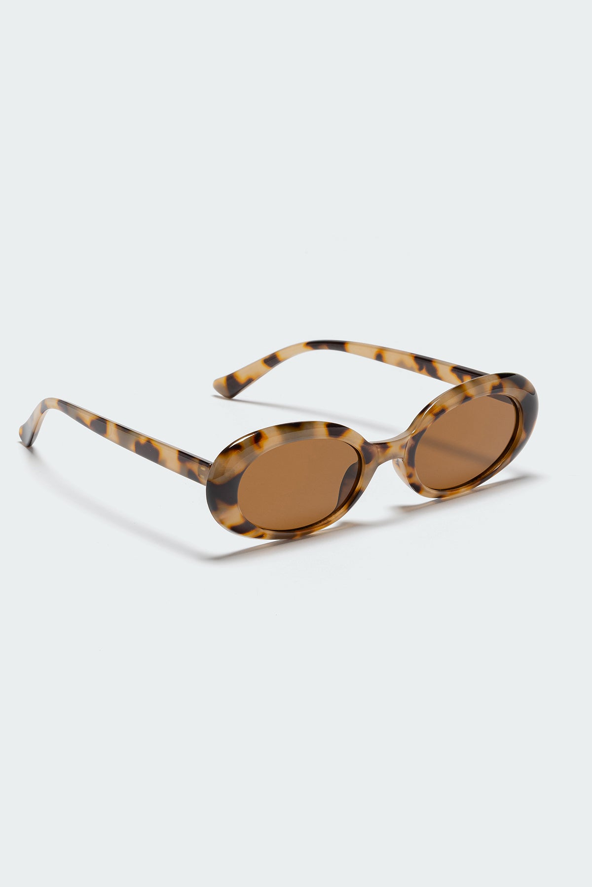 Mani Oval Sunglasses - Image 3