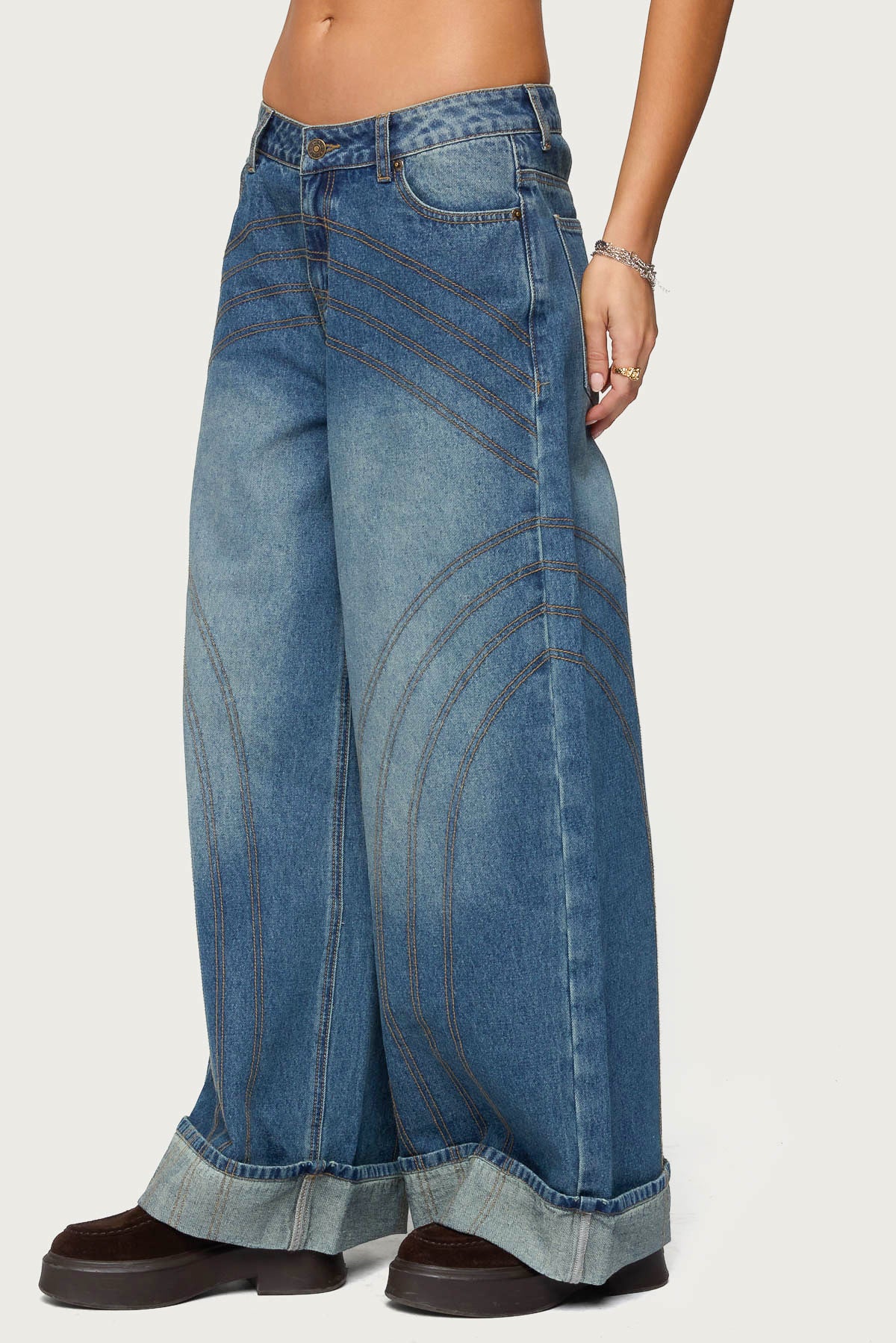 Cuffed Low Rise Baggy Jeans - Image 3