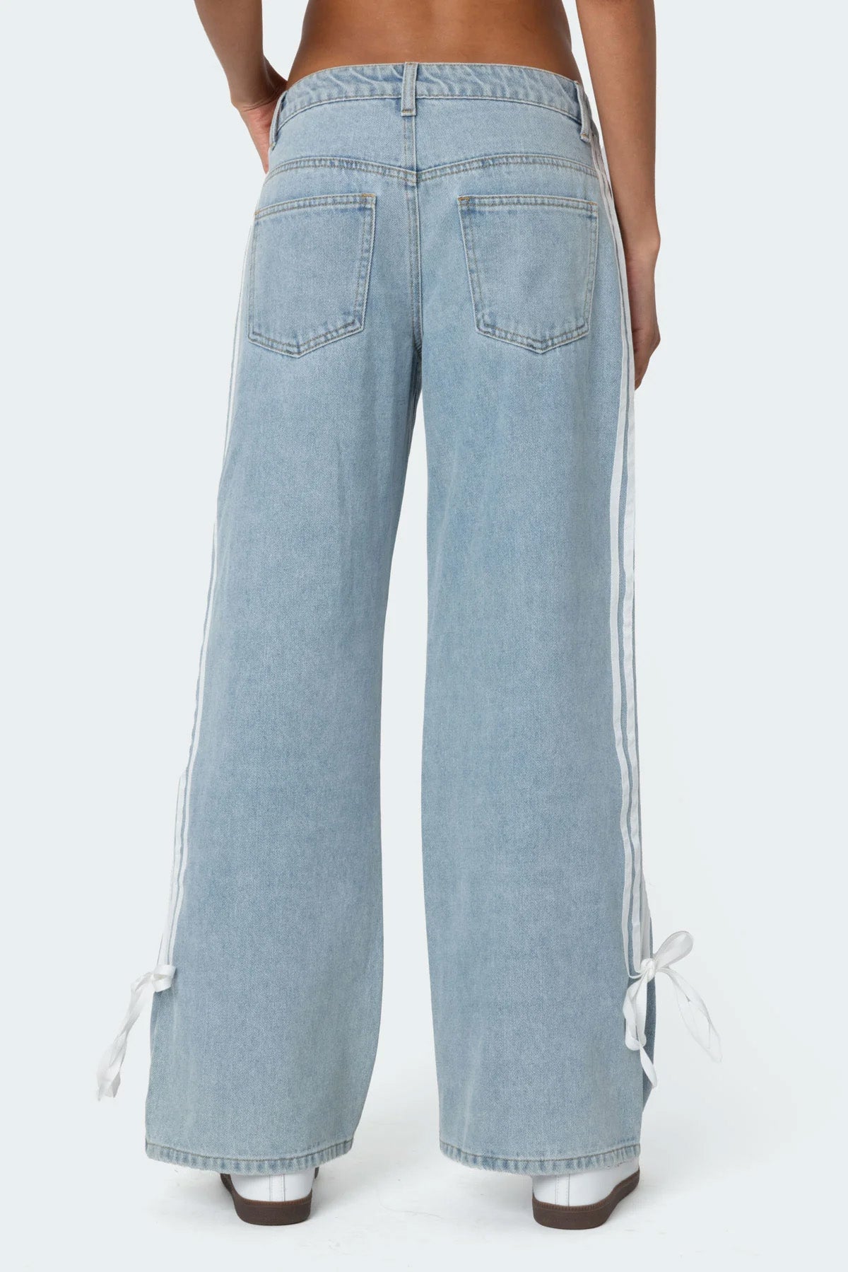 Ribbon Washed Low Rise Baggy Jeans - Image 4