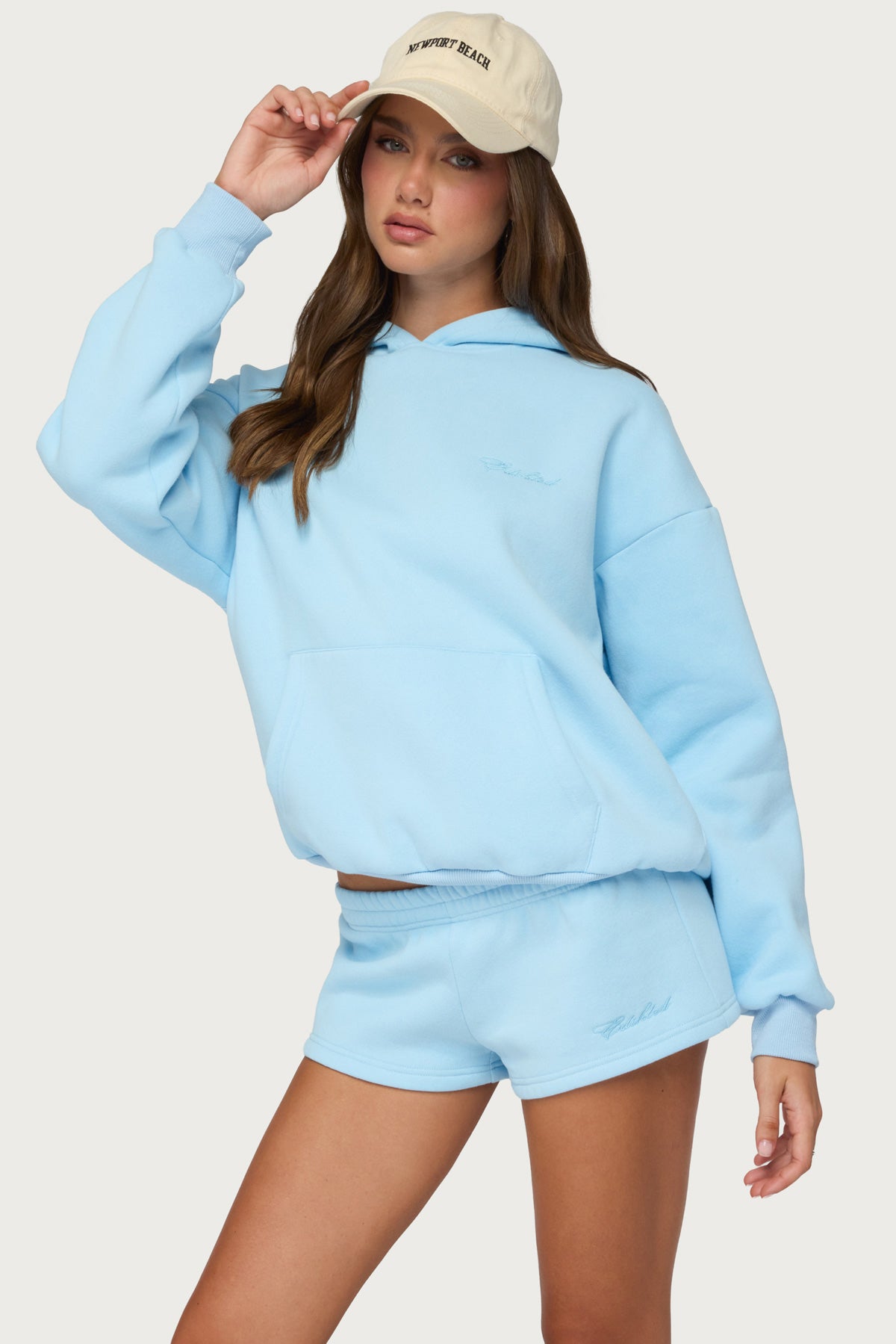 Basic Girl Oversized Edikted Hoodie - Image 5