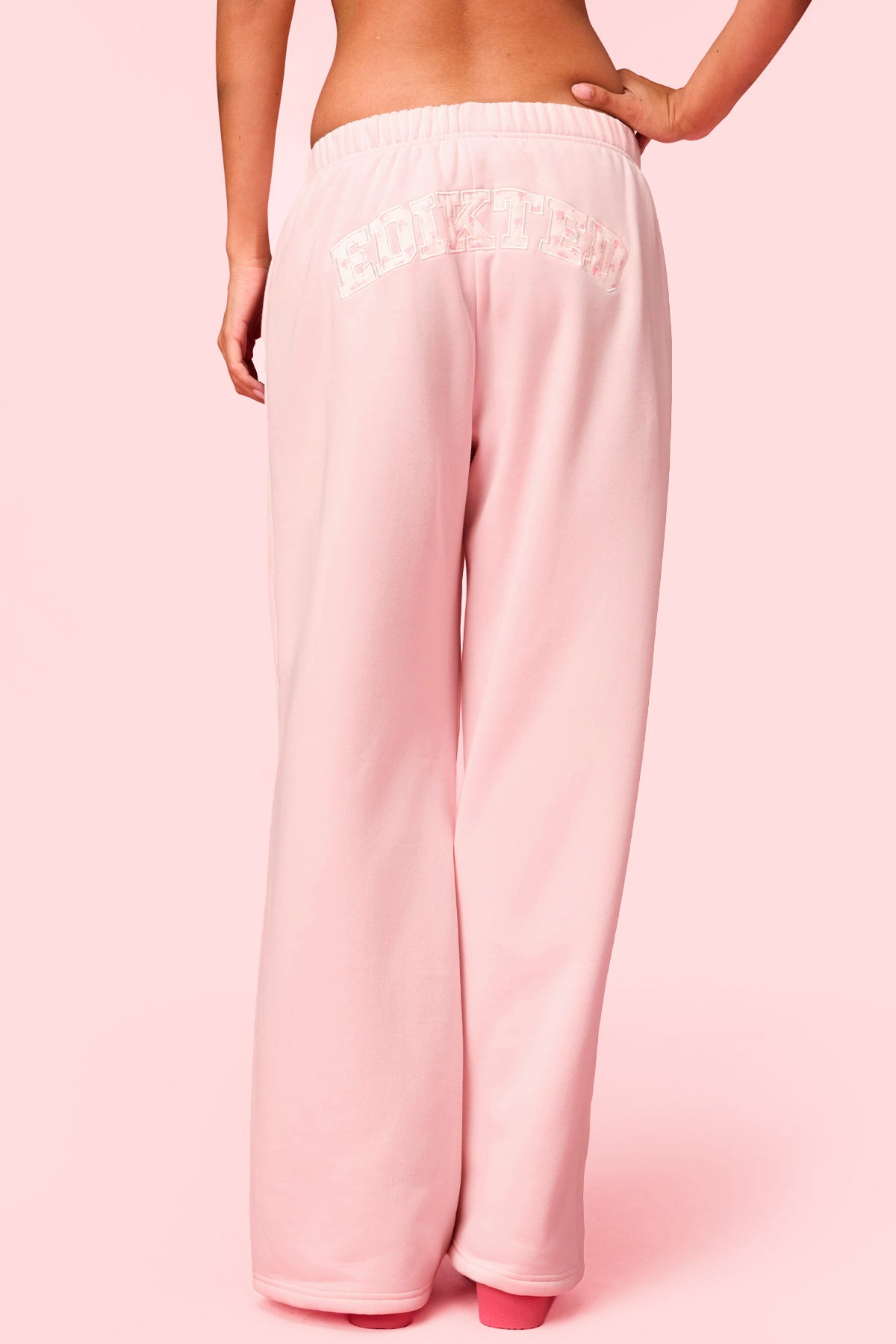 Edikted Hearts Barbie™ Baggy Sweatpants - Image 5