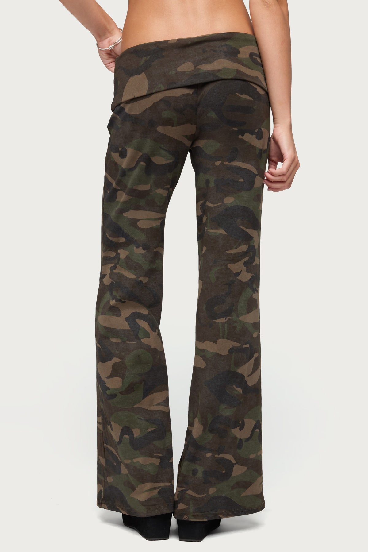 Lumielle Camo Wide Leg Foldover Pants - Image 5