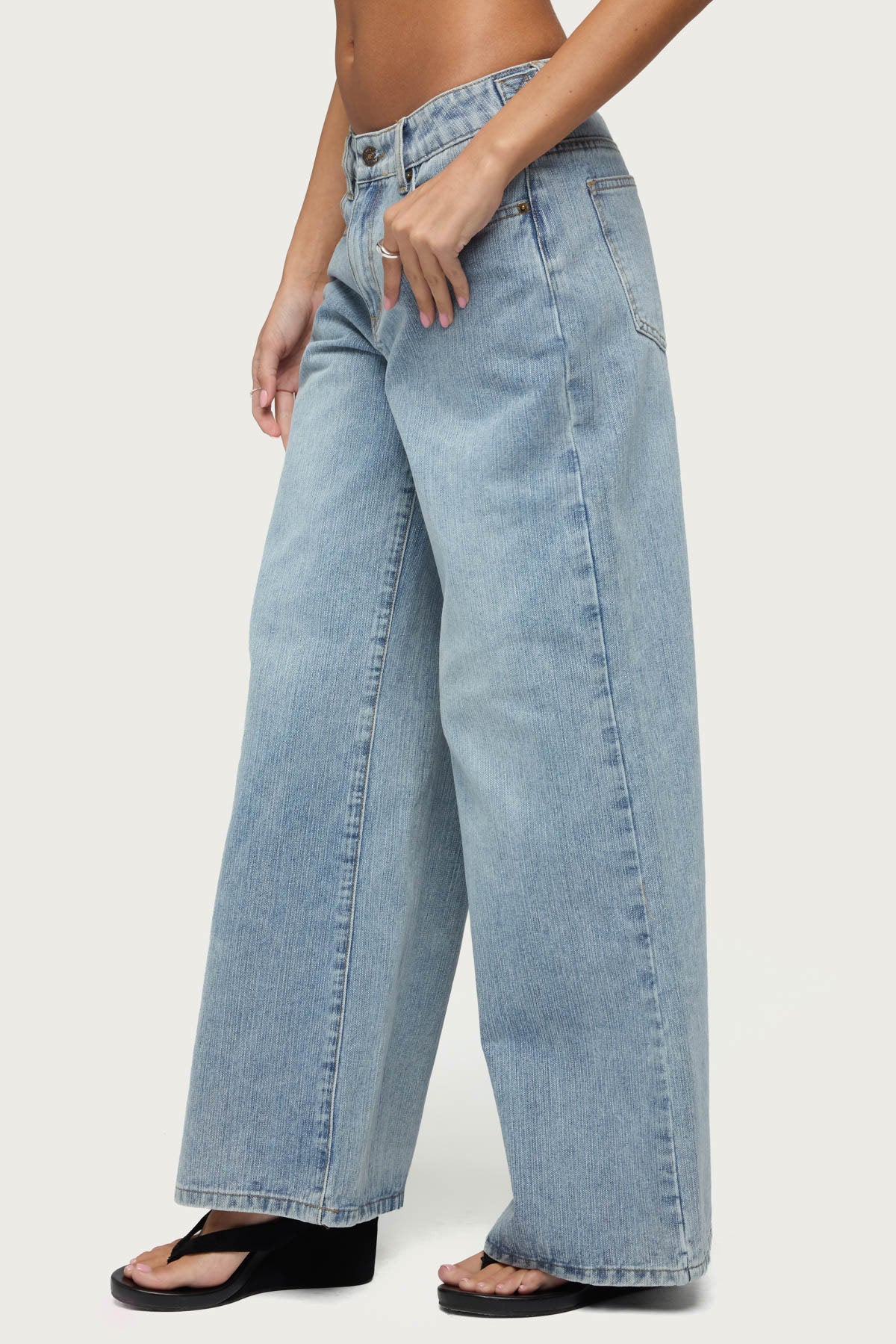 Darynne Low Rise Baggy Jeans - Image 5