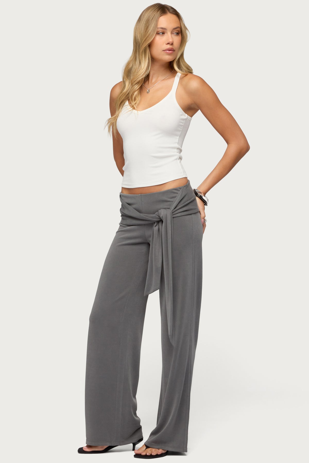 Juliena Ribbed V Neck Tank Top - Image 4