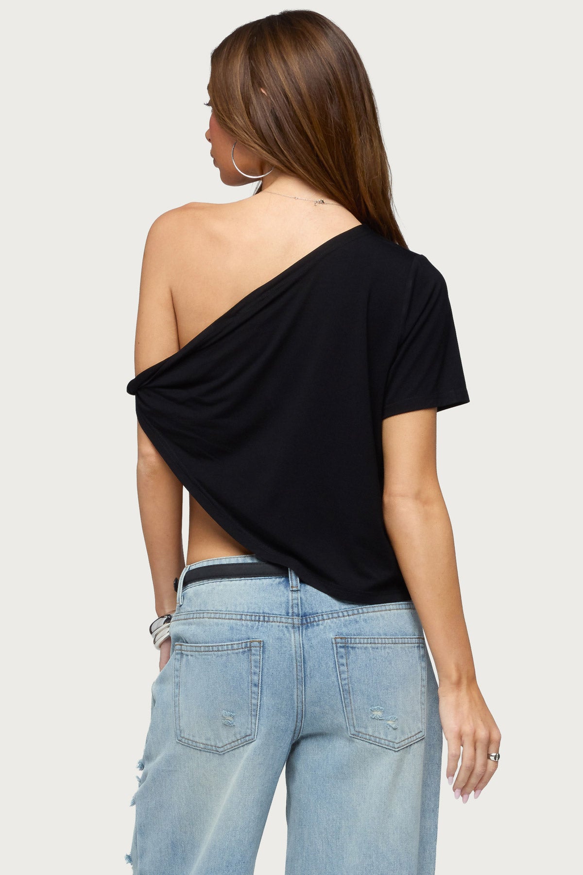 Asymmetric Twisted Off Shoulder Top - Image 4